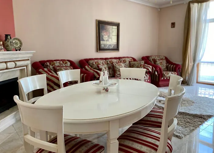 Royal アパート リヴィウ