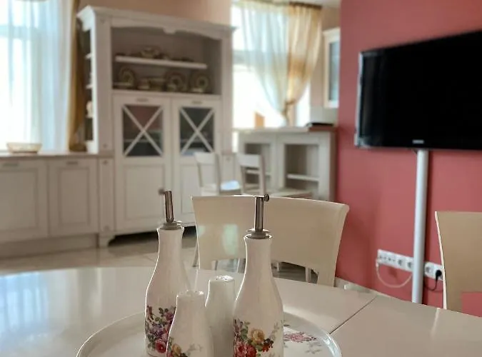 Royal * リヴィウ